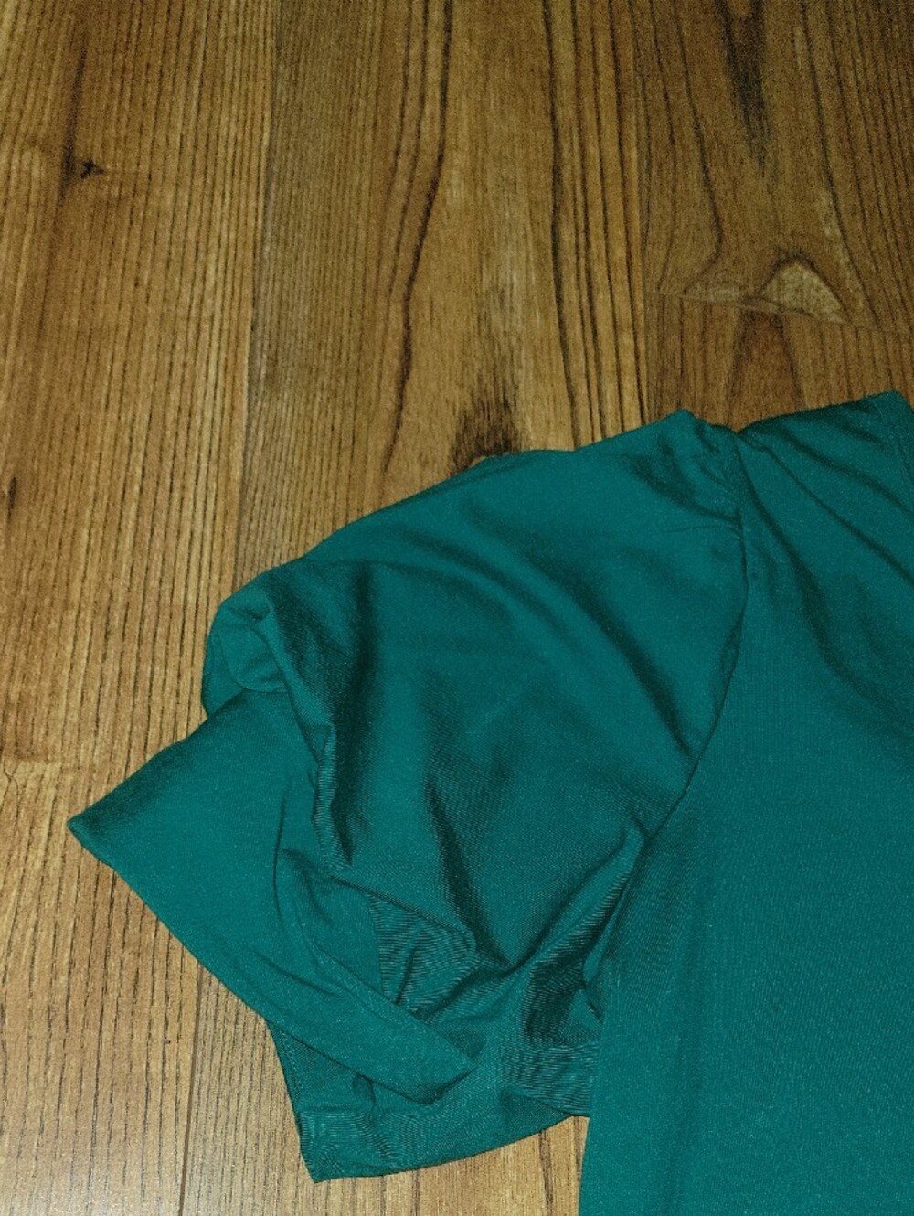 Chico's Green V-Neck Puff Sleeve Top - Picture 5 of 6